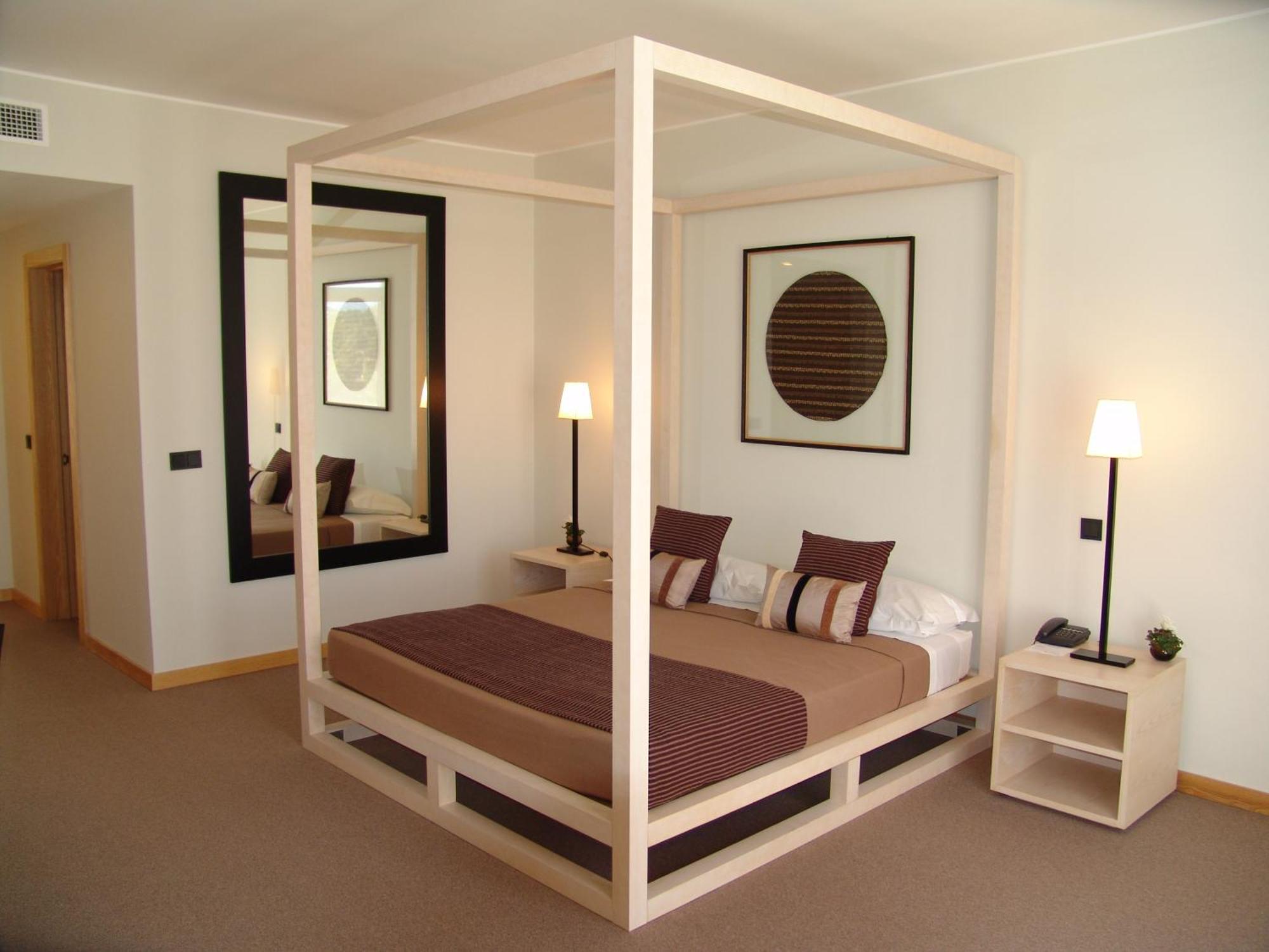Suite with Balcony,973672093:JPEG